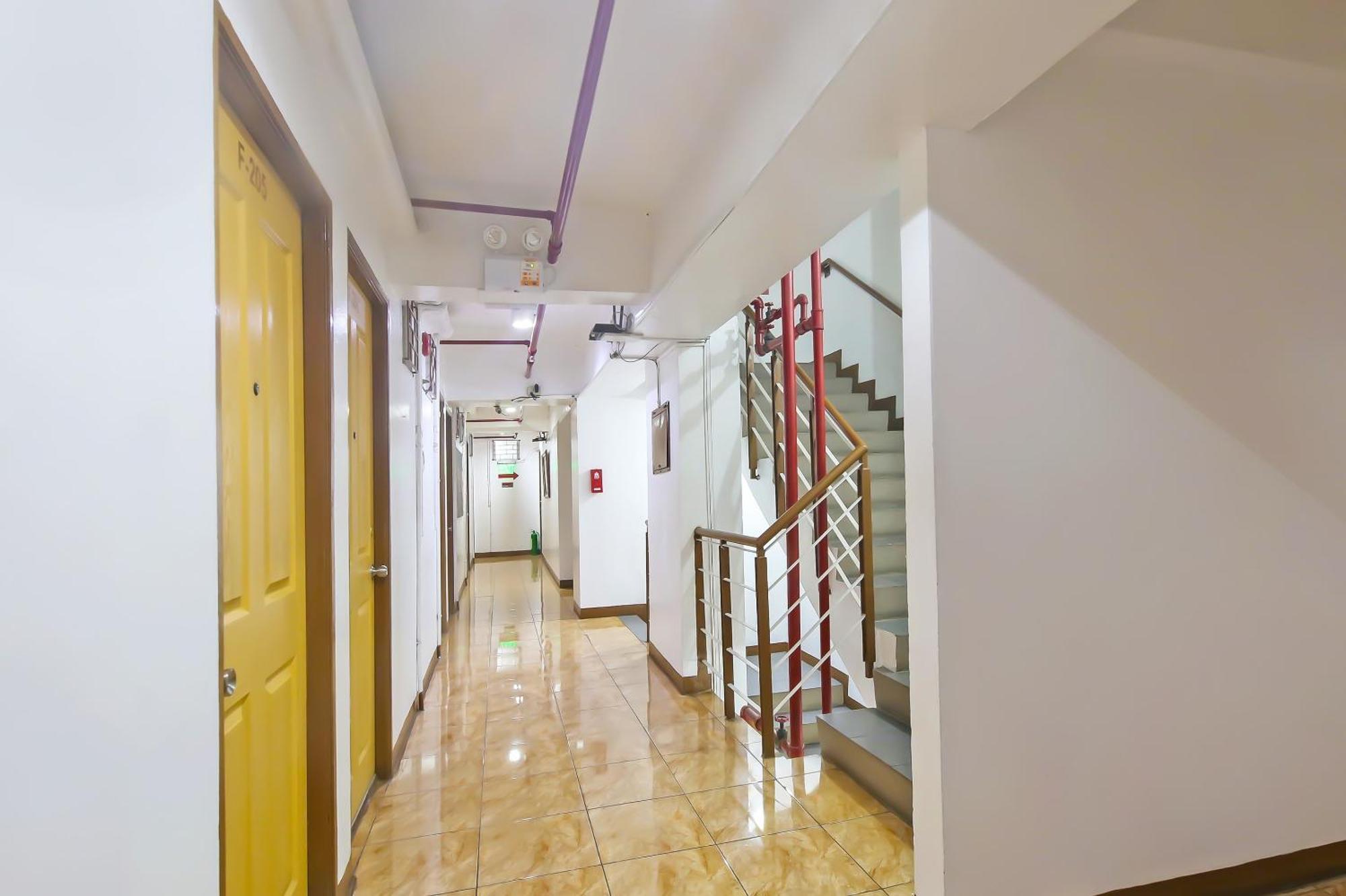 Oyo 882 City Stay Inns Makati City Hall Mandaluyong Esterno foto
